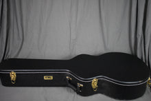 Load image into Gallery viewer, 1947 Martin 000-18