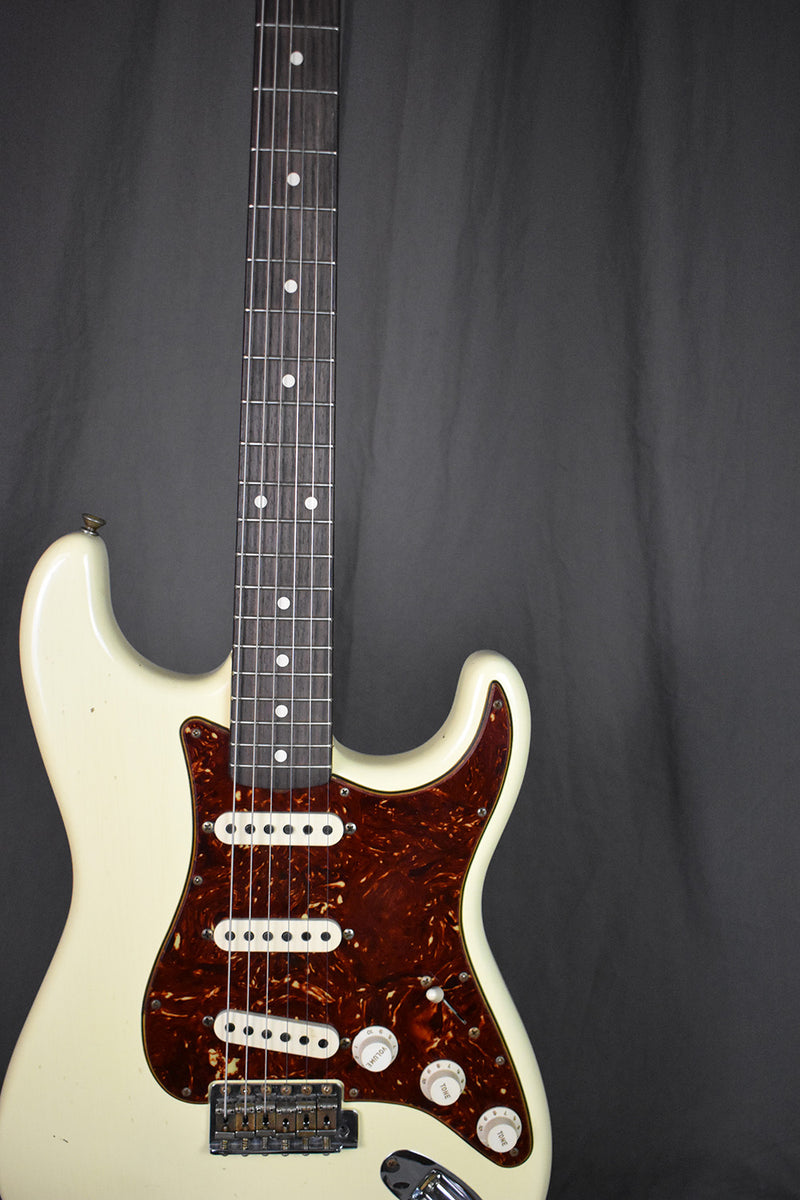 【10145】 Fender custom shop Stratcaster Platinum Fender Custom Shop Dealer Select Stratocaster HST