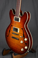 Load image into Gallery viewer, 2023 Collings I-35 Deluxe