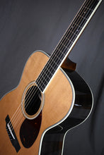 Load image into Gallery viewer, Collings OM2H Baked Sitka Flowerpot