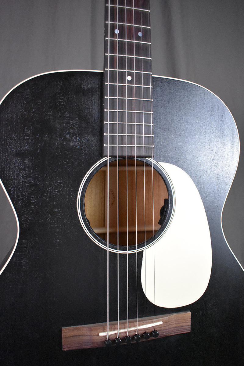 Martin 000-17E Black Smoke – Telluride Music Co.