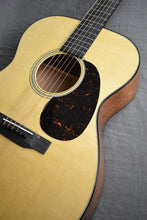 Load image into Gallery viewer, Martin 000-18