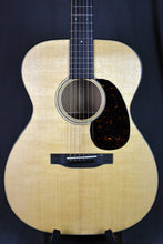 Load image into Gallery viewer, Martin 000-18