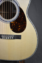 Load image into Gallery viewer, Martin Custom Shop 00-41 Koa