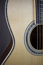 Load image into Gallery viewer, Martin Custom Shop 00-41 Koa
