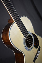 Load image into Gallery viewer, Martin Custom Shop 00-41 Koa
