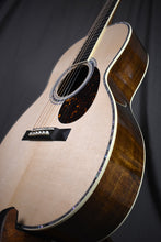 Load image into Gallery viewer, Martin Custom Shop 00-41 Koa