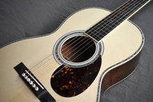 Load image into Gallery viewer, Martin Custom Shop 00-41 Koa