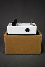 Load image into Gallery viewer, JHS 3 Series Rotary Chorus