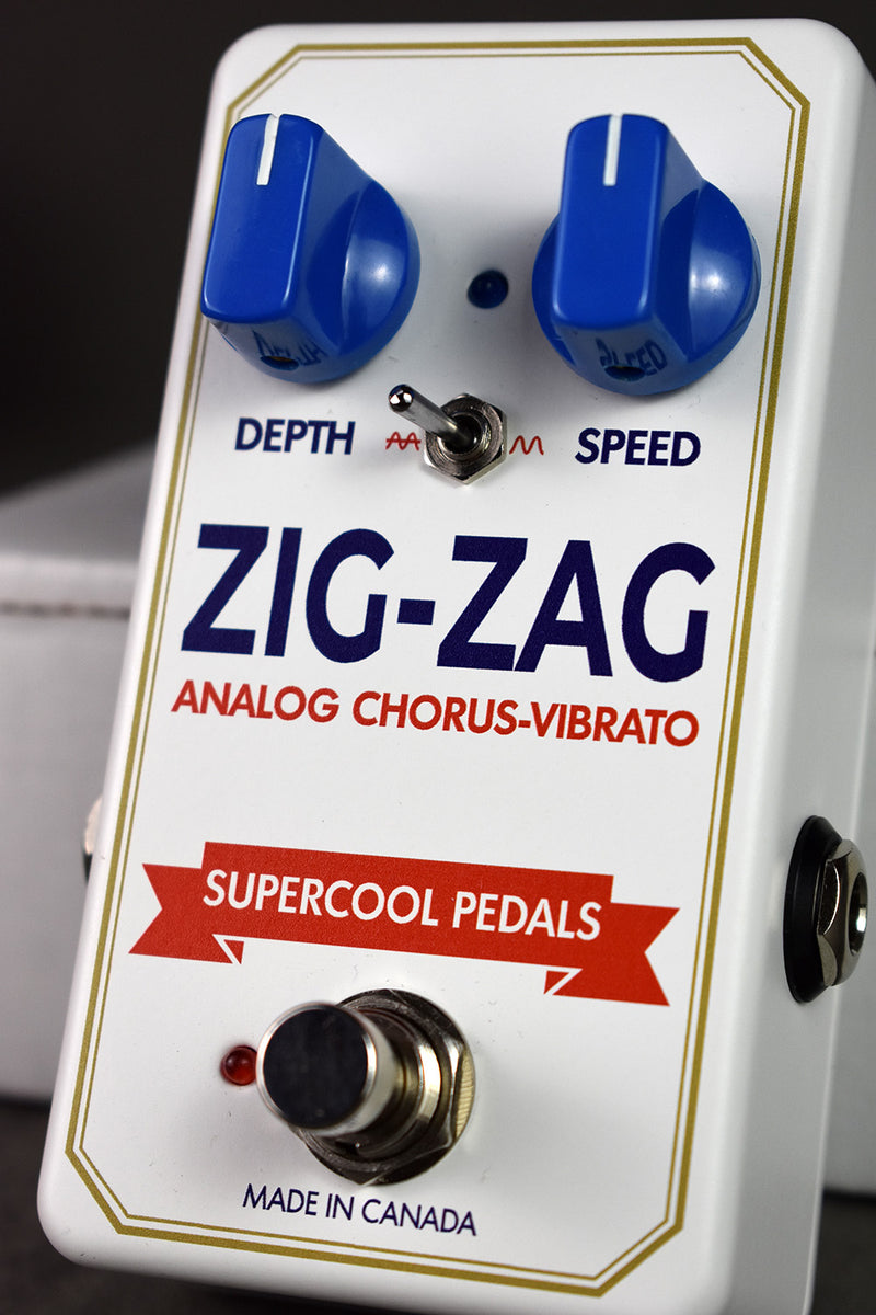 Supercool Pedals ZIG-ZAG Analog Chorus-Vibrato – Telluride Music Co.
