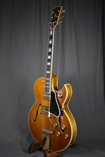 Load image into Gallery viewer, 1962 Gibson Byrdland w/ Vibrola prototype tailpiece