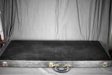 Load image into Gallery viewer, 1968 Supro Lexington S645