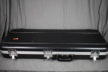 Load image into Gallery viewer, 1983 Fender Elite Stratocaster