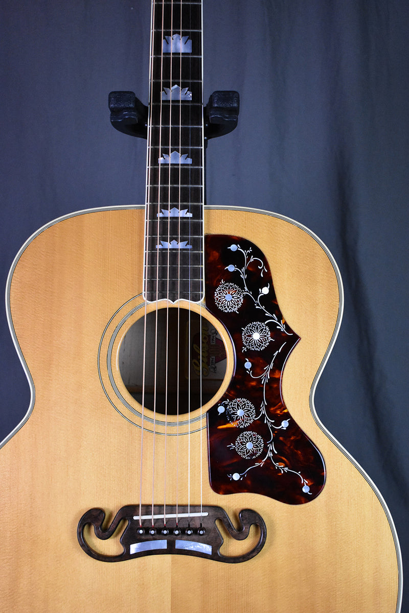 Gibson J-200 VS 1994年製　100周年　ギブソン j200 オットリーヤ動画】 Gibson J-200 1994 100th Anniversary - YouTube