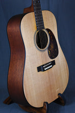 Load image into Gallery viewer, 2000 Martin D-16GT