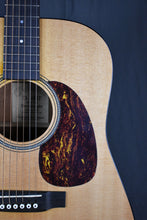 Load image into Gallery viewer, 2000 Martin D-16GT
