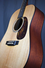 Load image into Gallery viewer, 2000 Martin D-16GT