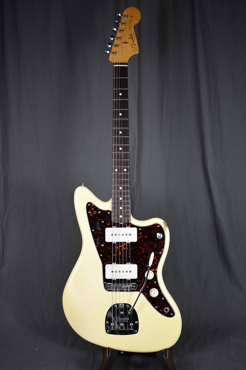 Fender jazzmaster 62 deals reissue