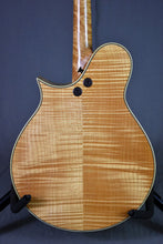 Load image into Gallery viewer, 2002 Tacoma M3E Mandolin