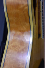 Load image into Gallery viewer, 2002 Tacoma M3E Mandolin