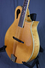 Load image into Gallery viewer, 2002 Tacoma M3E Mandolin