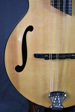 Load image into Gallery viewer, 2005 Breedlove Cascade Mandolin