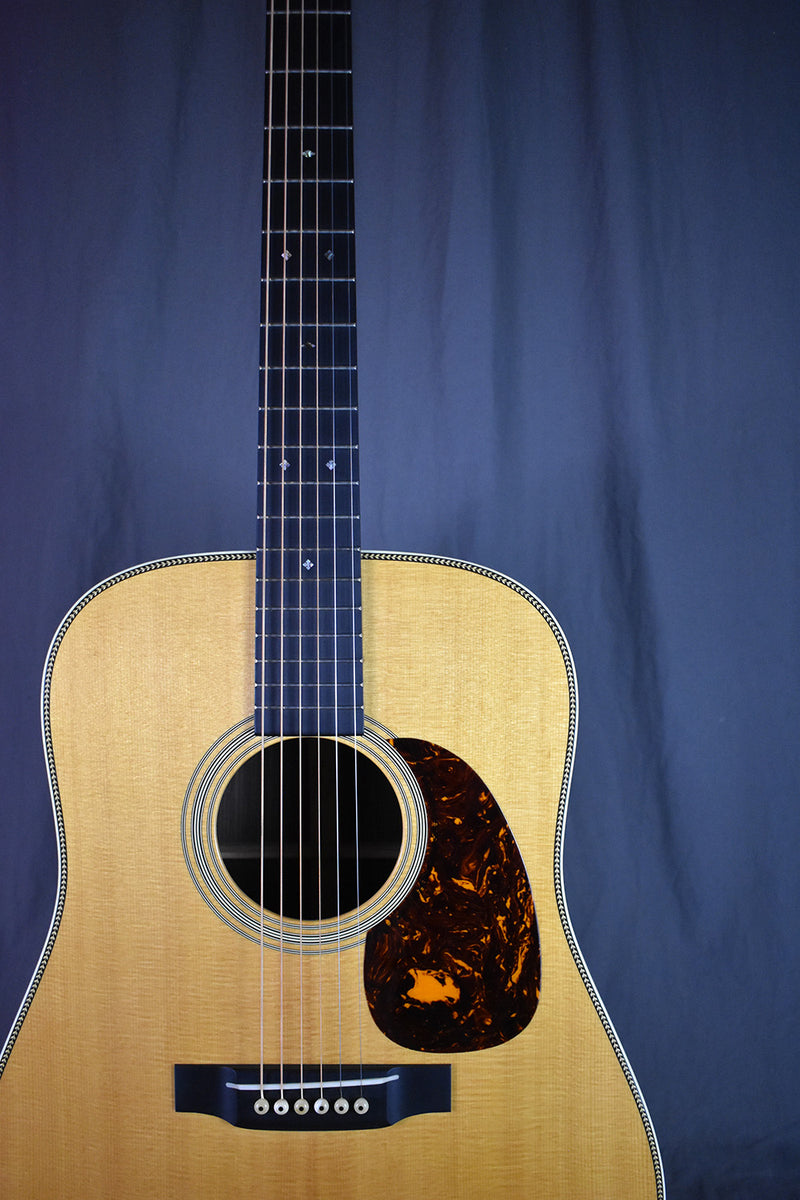 Martin HD-28V 中古 Used Martin HD-28V (2009) at The Music Emporium