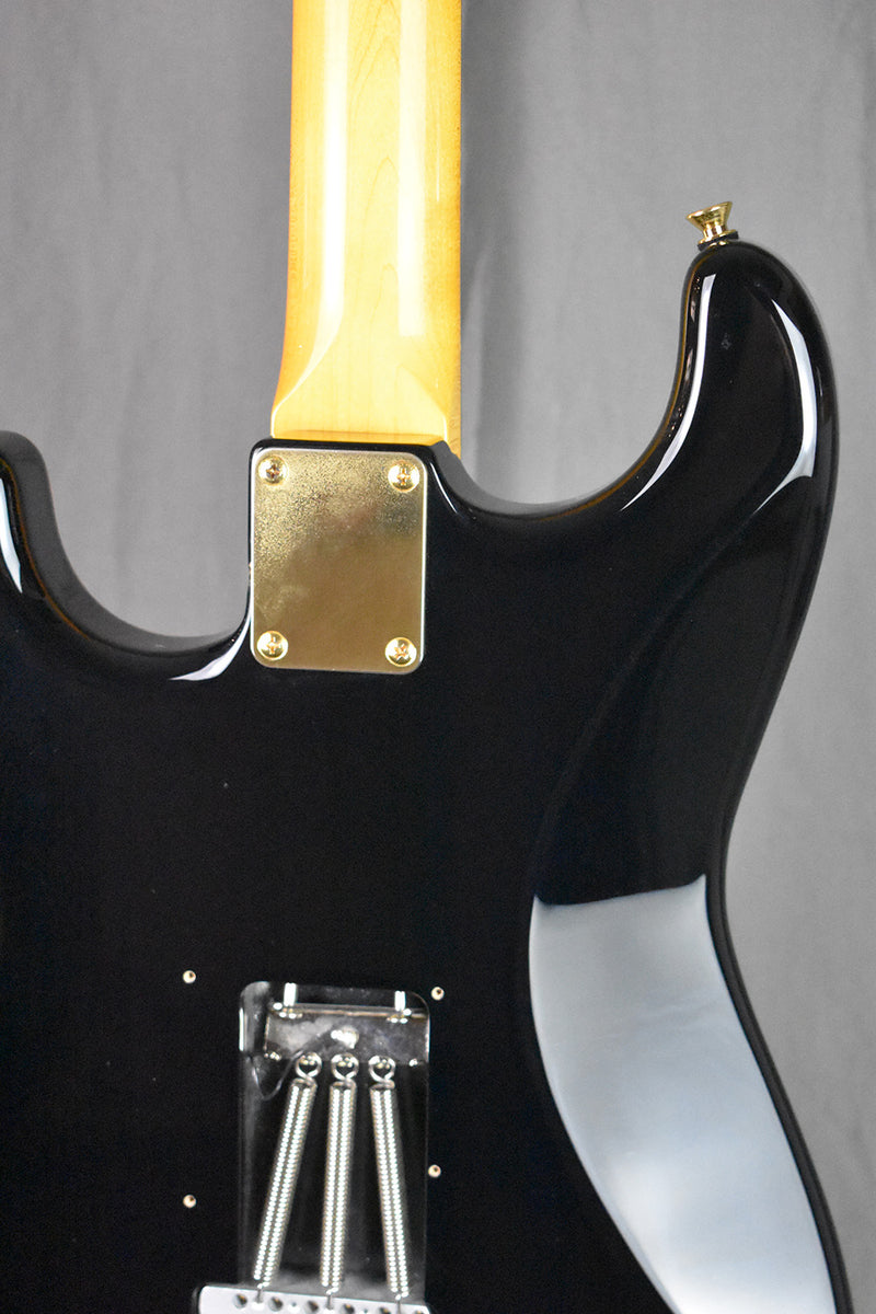 2018 Fender MIJ Midnight Stratocaster – Telluride Music Co.