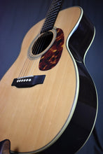 Load image into Gallery viewer, Recording King RO-328 All-Solid 000, Aged Adirondack/Rosewood