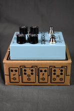 Load image into Gallery viewer, Somersault Lo-Fi Modulator