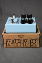 Load image into Gallery viewer, Somersault Lo-Fi Modulator