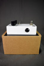 Load image into Gallery viewer, JHS 3 Series - Harmonic Trem
