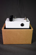 Load image into Gallery viewer, JHS 3 Series Chorus