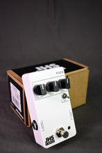 Load image into Gallery viewer, JHS 3 Series Fuzz