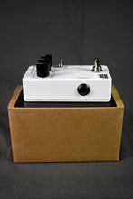 Load image into Gallery viewer, JHS 3 Series Hall Reverb