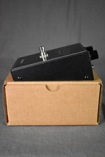 Load image into Gallery viewer, JHS Plugin 1967 California Fuzz