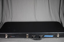 Load image into Gallery viewer, 2000s Raven West Guitars LP Custom