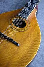 Load image into Gallery viewer, 1918 Gibson A-2