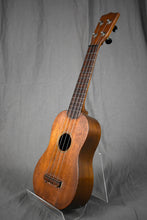Load image into Gallery viewer, 1921(c.) Martin Ditson Style 0 Ukulele