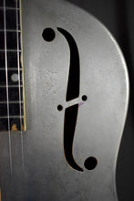 Load image into Gallery viewer, 1930-33 National Style 0 owned by Norman Blake