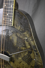 Load image into Gallery viewer, 1933 National Triolian Mandolin