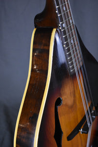 1940 Gibson A-00