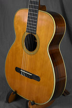 Load image into Gallery viewer, 1949 Martin 00-28G