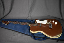 Load image into Gallery viewer, 1960 Silvertone 1417 (Danelectro U-1)