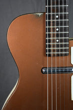 Load image into Gallery viewer, 1960 Silvertone 1417 (Danelectro U-1)