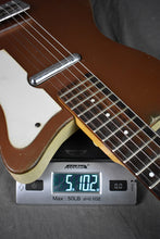 Load image into Gallery viewer, 1960 Silvertone 1417 (Danelectro U-1)