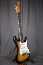Load image into Gallery viewer, 1965 Fender Stratocaster