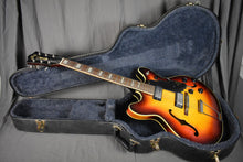 Load image into Gallery viewer, 1966 Guild Starfire V