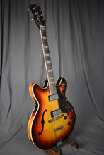 Load image into Gallery viewer, 1966 Guild Starfire V