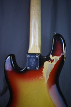 Load image into Gallery viewer, 1970 Fender Jazz Bass